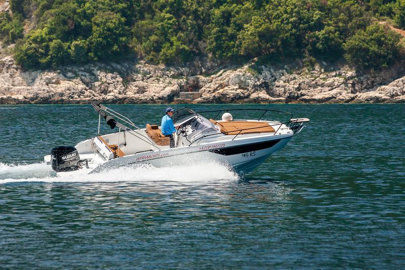 Book yachts online - motorboat - Beneteau Flyer 8 SUNdeck - LUCY - rent