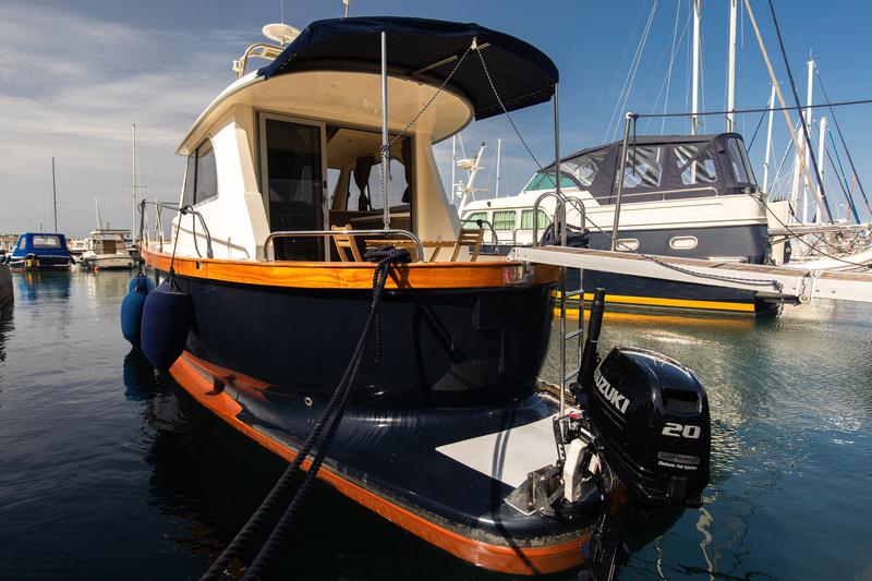 Book yachts online - motorboat - Adria Mare 38 - PAOLA - rent