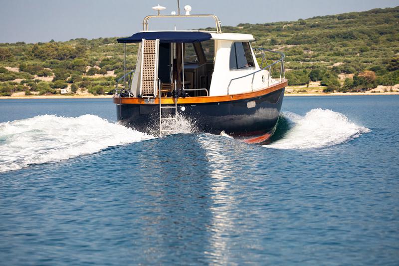Book yachts online - motorboat - Adria Mare 38 - PAOLA - rent