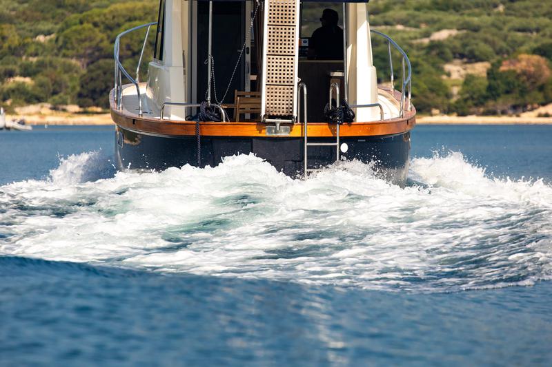 Book yachts online - motorboat - Adria Mare 38 - PAOLA - rent
