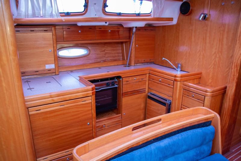 Book yachts online - sailboat - Bavaria 46 Cruiser - SIRIUS I - rent