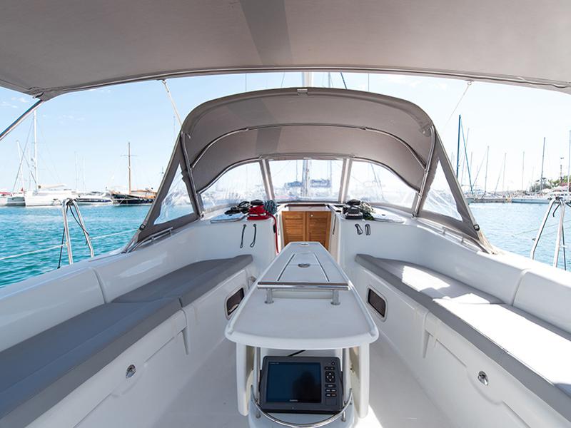 Book yachts online - sailboat - Oceanis 54 - Chill Out - rent