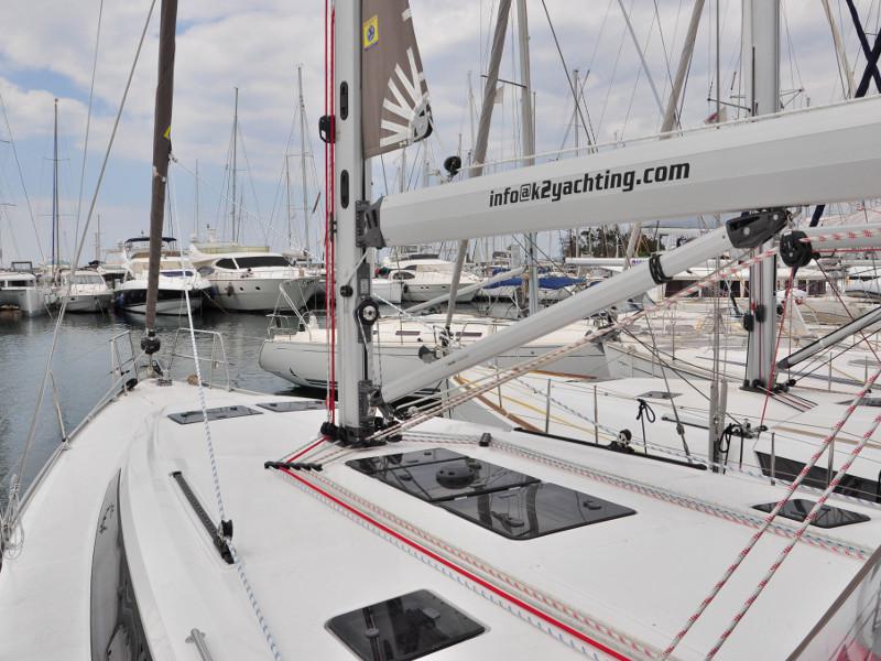 Book yachts online - sailboat - Bavaria  C42 - Melia - rent