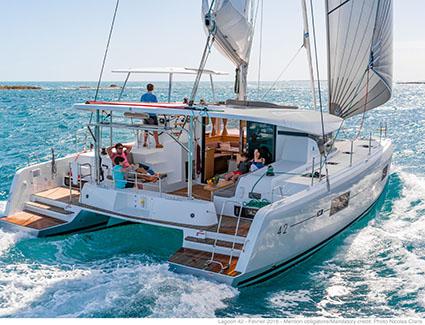 Book yachts online - catamaran - Lagoon 42 - Senza Ma (A/C and Generator) - rent