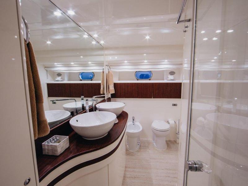 Book yachts online - motorboat - Amer 86 - LADY LONA - rent