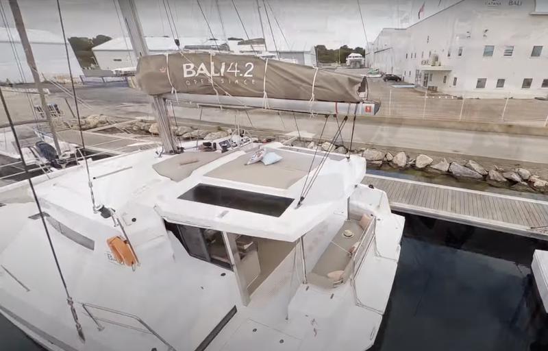 Book yachts online - catamaran - Bali 4.2 - Persona Grata - rent