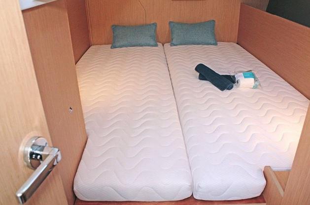 Book yachts online - sailboat - Oceanis 38.1 - New Boat EST - rent