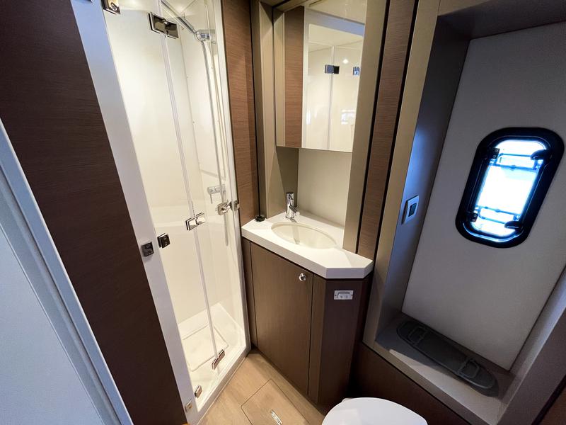Book yachts online - catamaran - Bali 4.6 5 cabins - WILD BUNCH - rent