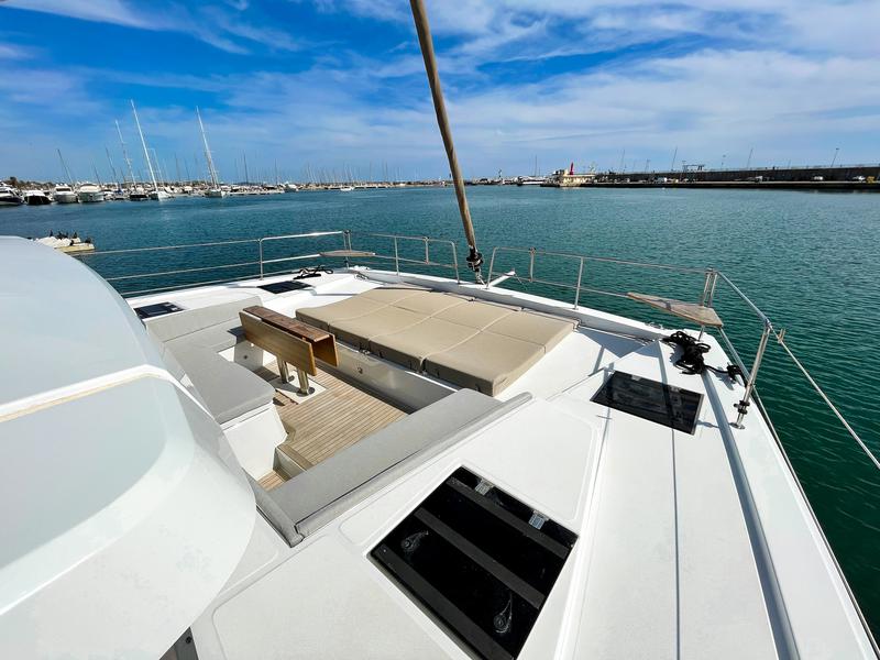 Book yachts online - catamaran - Bali 4.6 5 cabins - WILD BUNCH - rent
