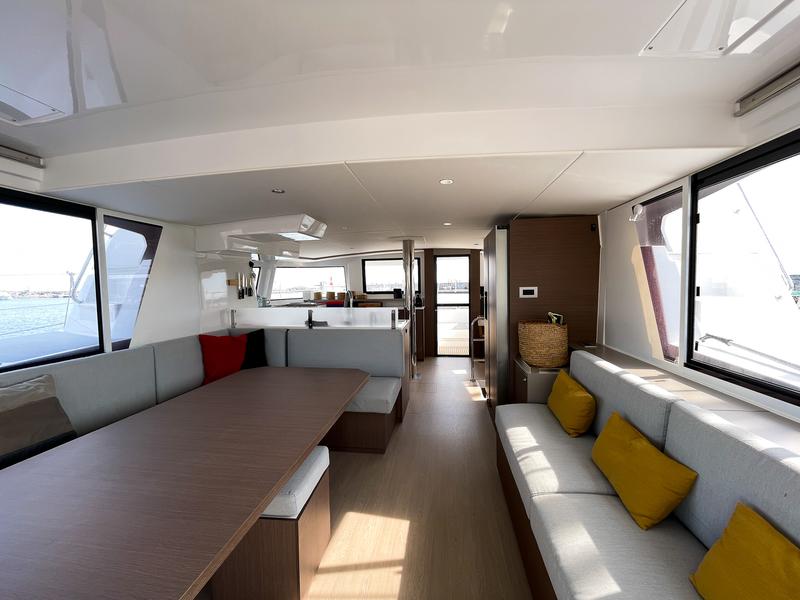 Book yachts online - catamaran - Bali 4.6 5 cabins - WILD BUNCH - rent