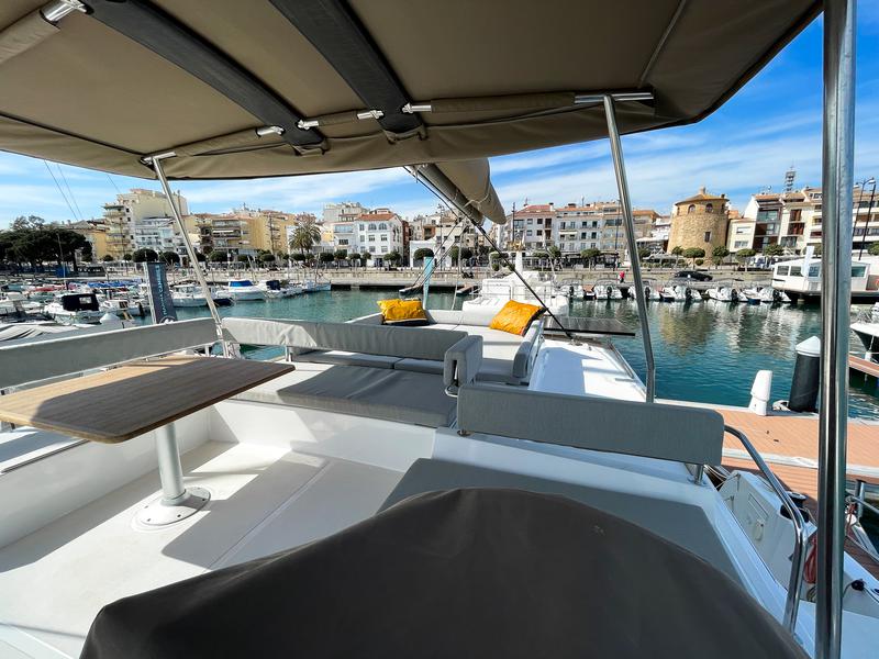 Book yachts online - catamaran - Bali 4.6 5 cabins - WILD BUNCH - rent