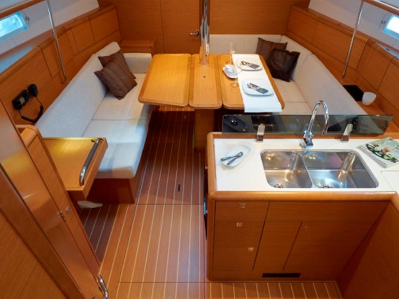Book yachts online - sailboat - Sunsail 38/2 - Sunsail 38/2 (2019) - rent