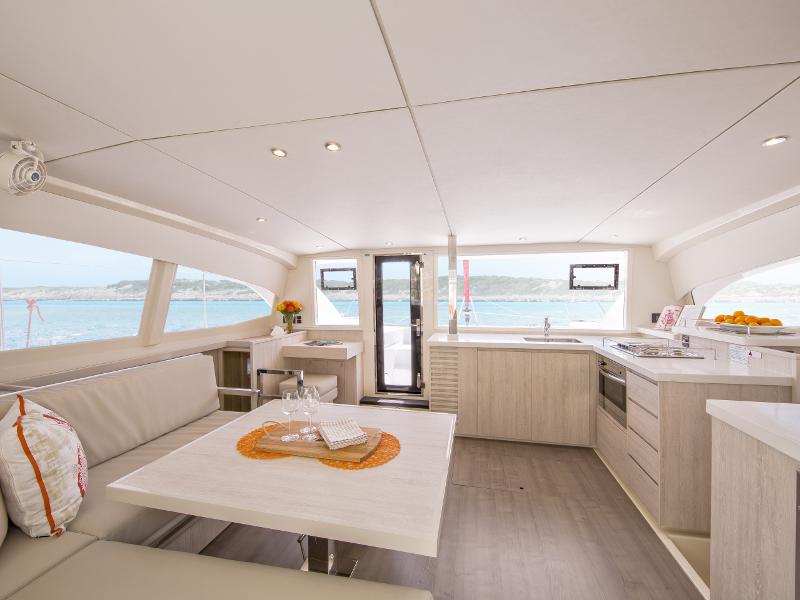 Book yachts online - catamaran - Sunsail 404 - Sunsail 404 (2018) - rent