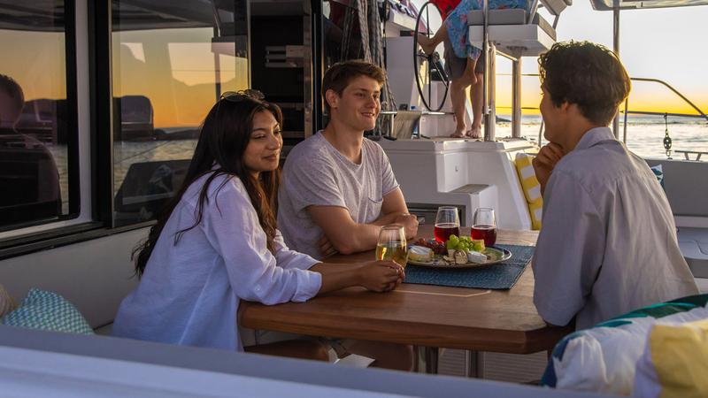 Book yachts online - catamaran - Sunsail 424/4/4 - Sunsail 424/4/4 (2023) - rent