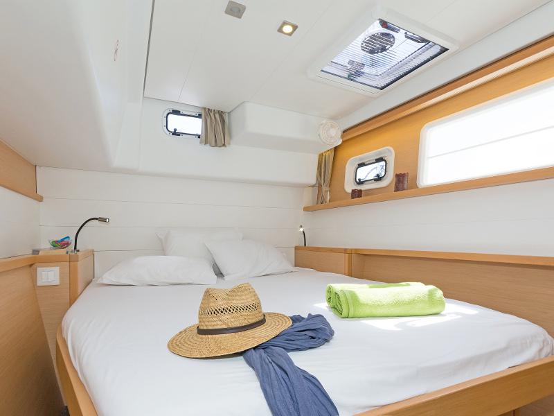 Book yachts online - catamaran - Lagoon 450 - Marmar - rent
