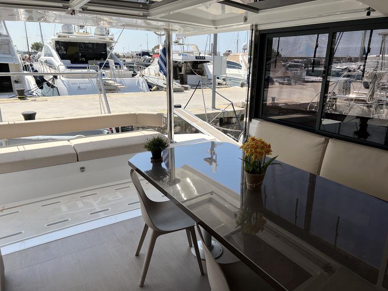 Book yachts online - catamaran - Bali 4.6 (5+1 cab) - Freedom - rent