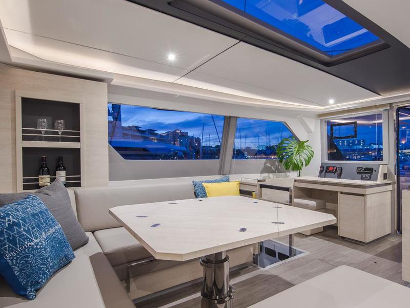 Book yachts online - catamaran - Moorings 5000 - Moorings 5000 (2020) - rent