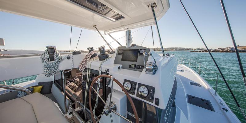 Book yachts online - catamaran - Moorings 5000-5 - Moorings 5000-5 (2022) - rent