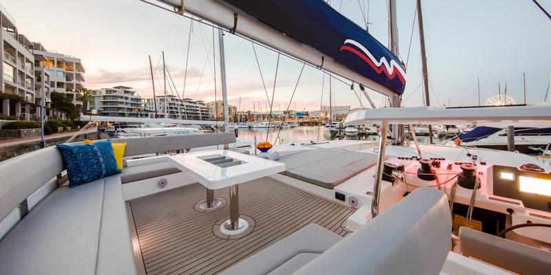 Book yachts online - catamaran - Moorings 5000-5 - Moorings 5000-5 (2021) - rent