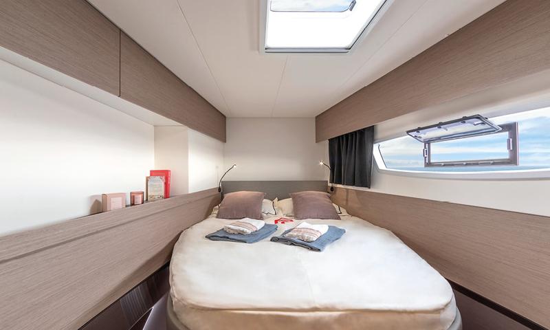 Book yachts online - catamaran - Elba 45 - Jasmine | A/C, Gen, Water-maker, 12 pax - rent