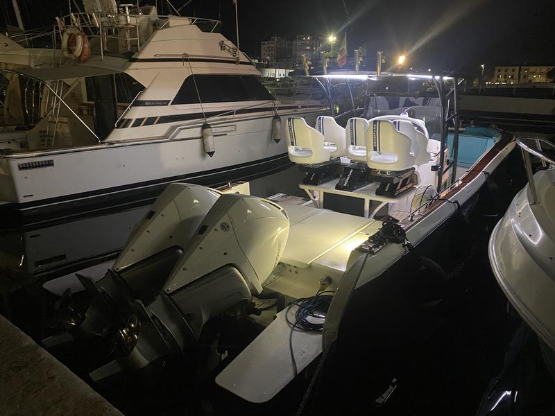 Book yachts online - motorboat - White Shark 285 - White Shark 285 - rent