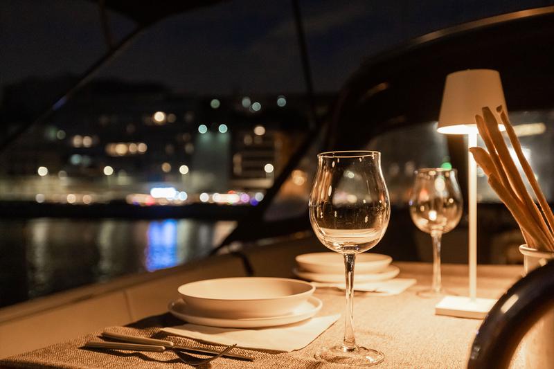 Book yachts online - sailboat - Jeanneau 53 - Melpomene - rent