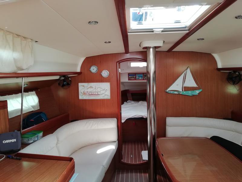 Book yachts online - sailboat - Sun Odyssey 42 i - MAS QUE NADA - rent