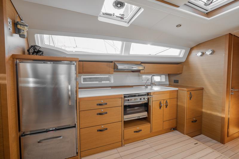 Book yachts online - sailboat - Jeanneau 54 - OUR LADY - rent