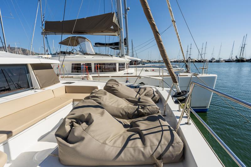 Book yachts online - catamaran - Bali 4.1 - 11 - ZEUS - rent