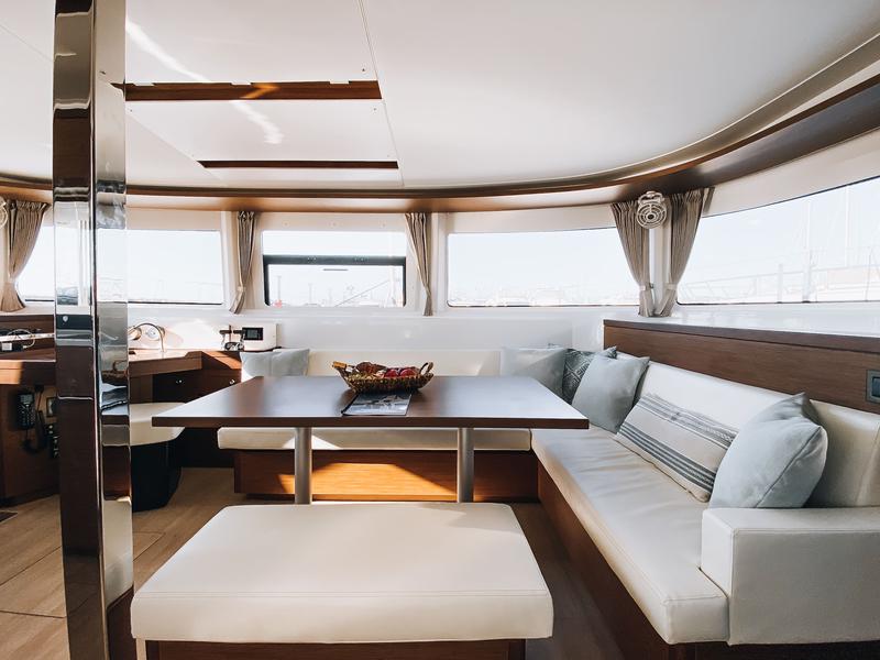 Book yachts online - catamaran - Lagoon 46 - Skippered - KIDEGE - rent