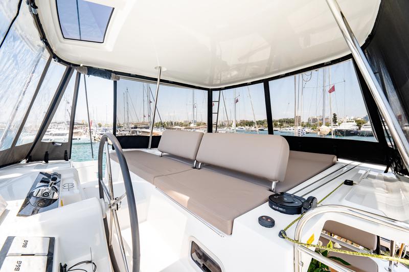 Book yachts online - catamaran - Lagoon 46 - Skippered - KIDEGE - rent