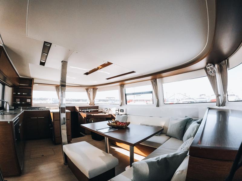 Book yachts online - catamaran - Lagoon 46 - Skippered - KIDEGE - rent