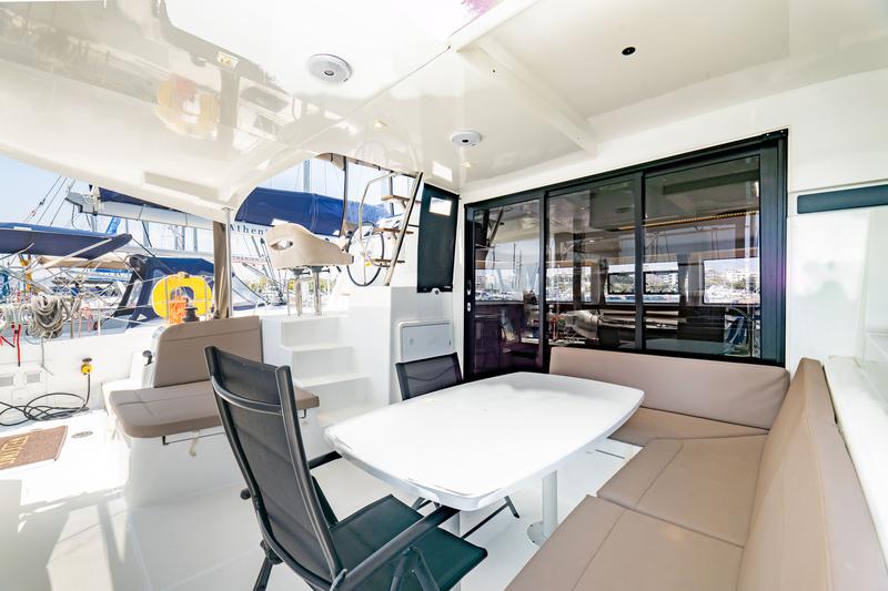 Book yachts online - catamaran - Lagoon 42 (4 dbl / 1 single ) - ANEMI - rent