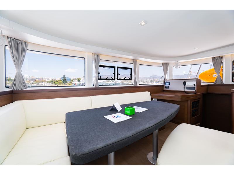 Book yachts online - catamaran - Lagoon 42 (4 dbl / 1 single ) - ANEMI - rent