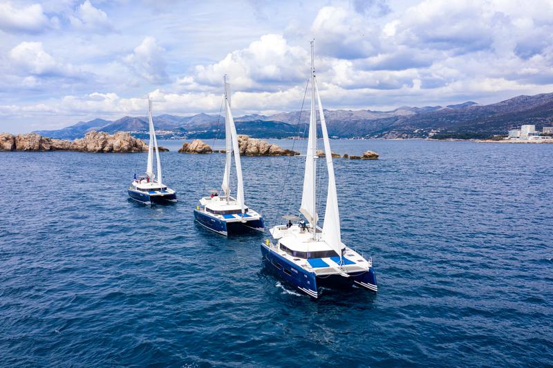 Book yachts online - catamaran - Dufour 48 Catamaran - VAR - rent