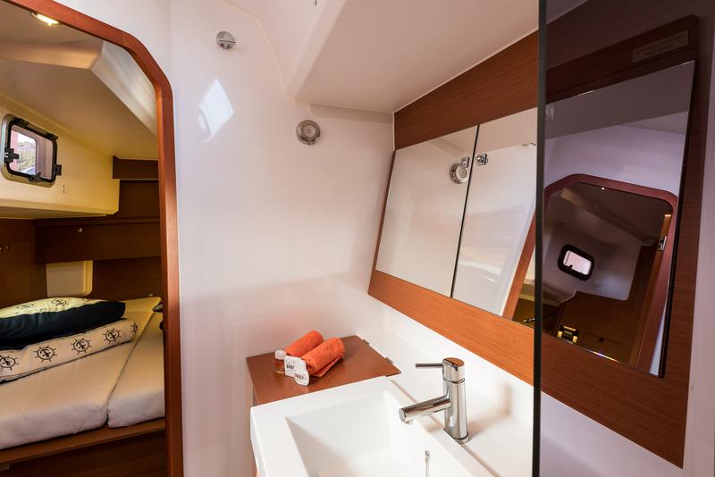Book yachts online - sailboat - Dufour 56 Exclusive - KAZKA - rent