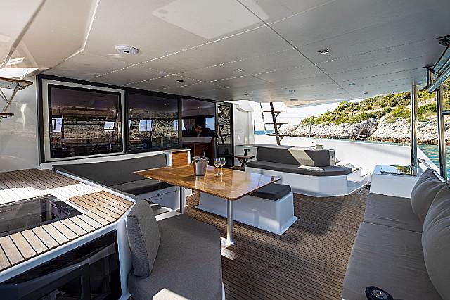 Book yachts online - catamaran - Dufour 48 Catamaran - AVE - rent