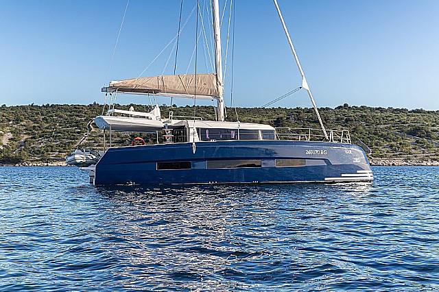 Book yachts online - catamaran - Dufour 48 Catamaran - AVE - rent
