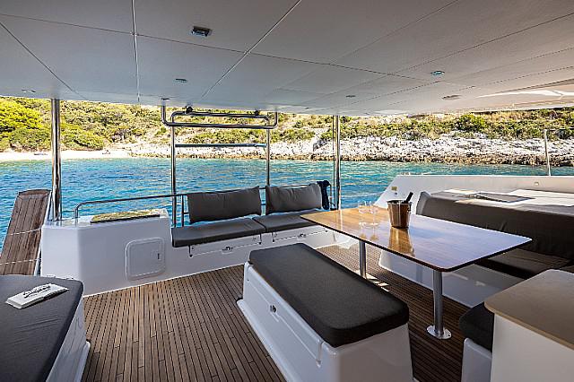 Book yachts online - catamaran - Dufour 48 Catamaran - AVE - rent