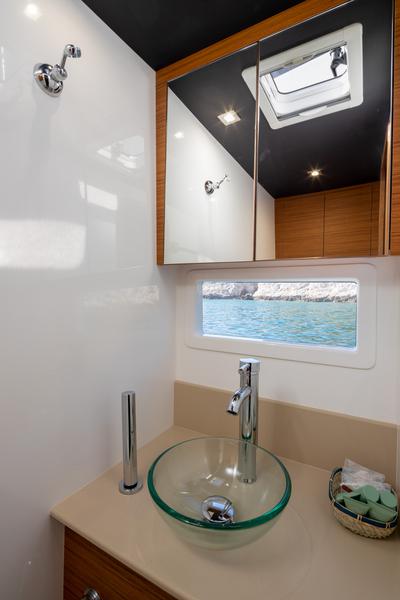 Book yachts online - catamaran - Dufour 48 Catamaran - LER - rent