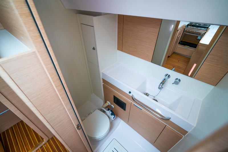 Book yachts online - sailboat - Elan 50 Impression - Escape II - rent