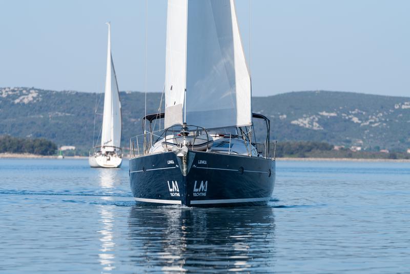 Book yachts online - sailboat - Elan 514 Impression - Lenka (sails 2015) - rent