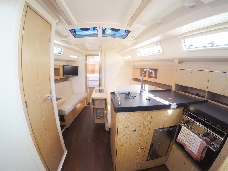 Book yachts online - sailboat - Hanse 345 - Anabella - rent