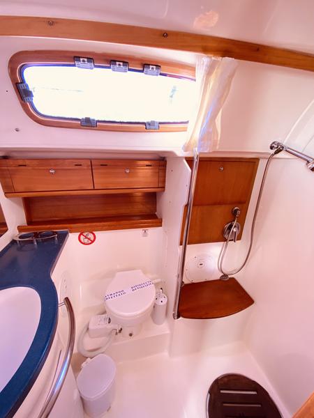 Book yachts online - sailboat - Bavaria 46 Cruiser - Enalia (Refit 2019) - rent