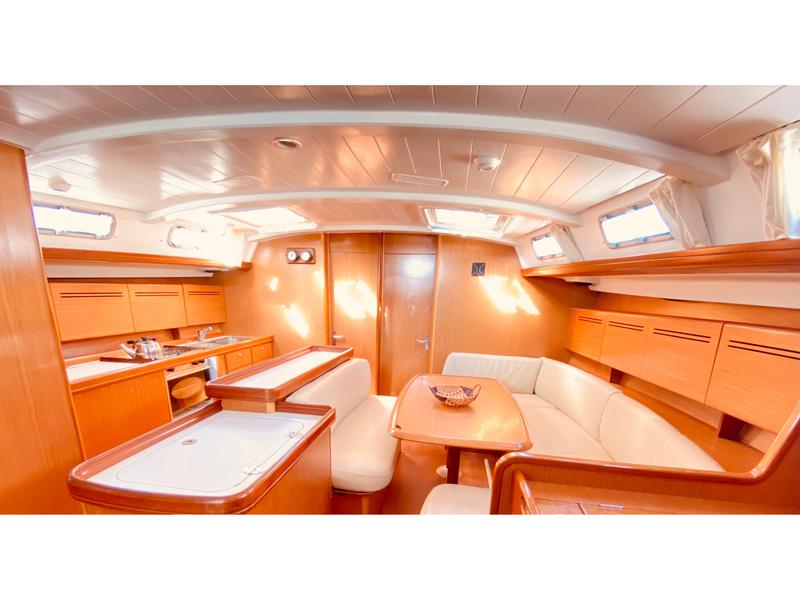 Book yachts online - sailboat - Beneteau Cyclades 50.5 - Christina (Refit 2021) (Pax 12)  - rent