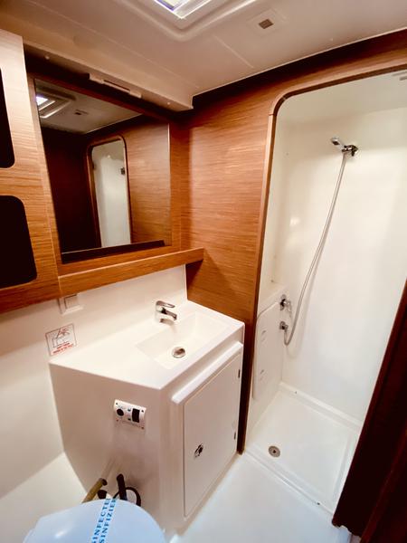 Book yachts online - catamaran - Lagoon 42 - Kaiki (A/C - Generator) - rent