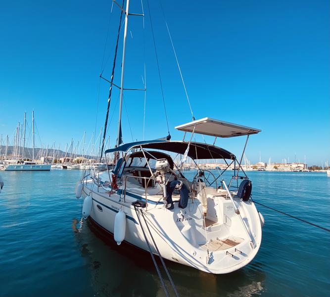 Book yachts online - sailboat - Bavaria 42 Cruiser - Iro (Refit 2019) - rent