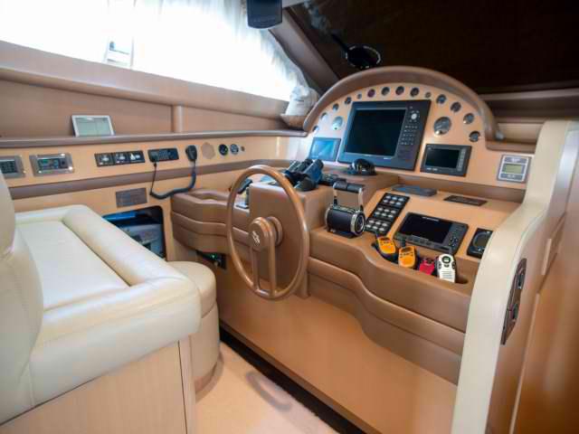 Book yachts online - motorboat - Posillipo Technema 65 - no name - rent