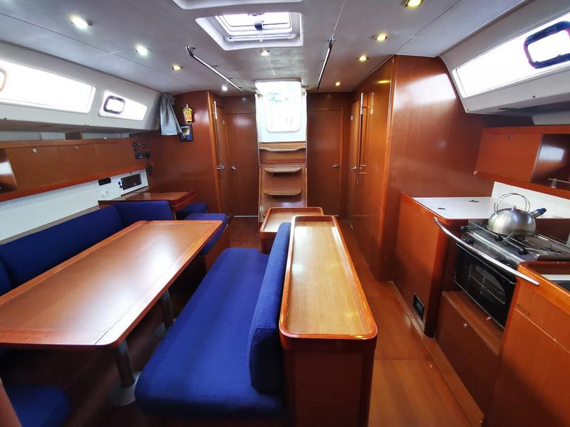 Book yachts online - sailboat - Beneteau Oceanis 50 Family - Seladon II - rent