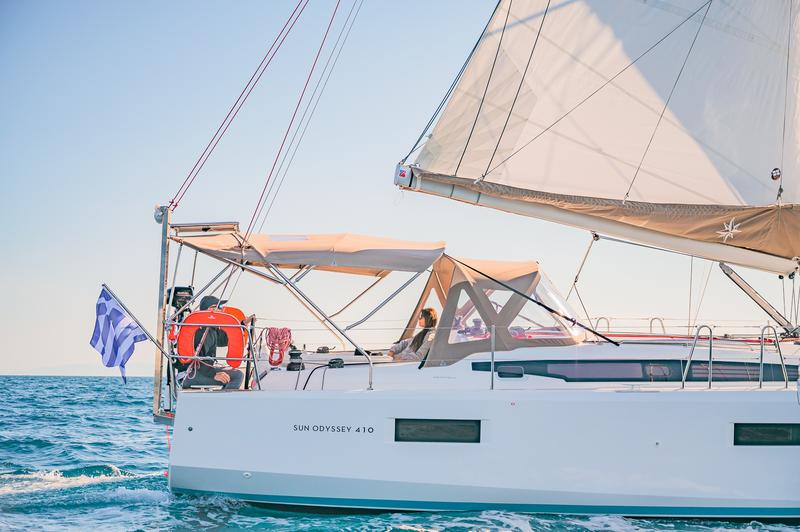 Book yachts online - sailboat - Sun Odyssey 410 - Emotion - rent